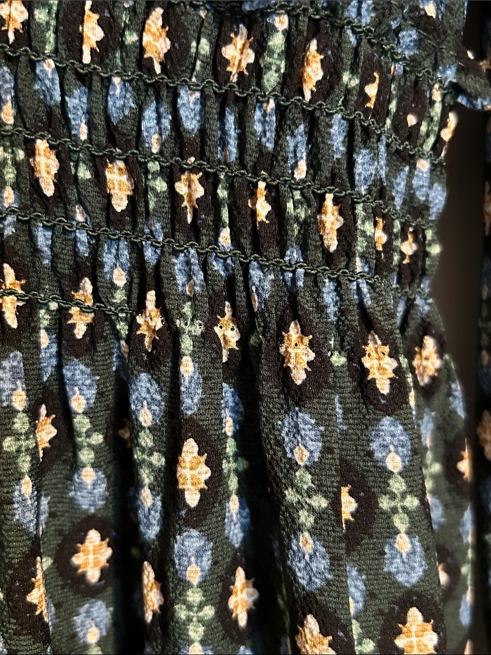 Max Studio Tiered Ruffle Dark Green Smocked Maxi Dress Women's Size X Small - Picture 9 of 9